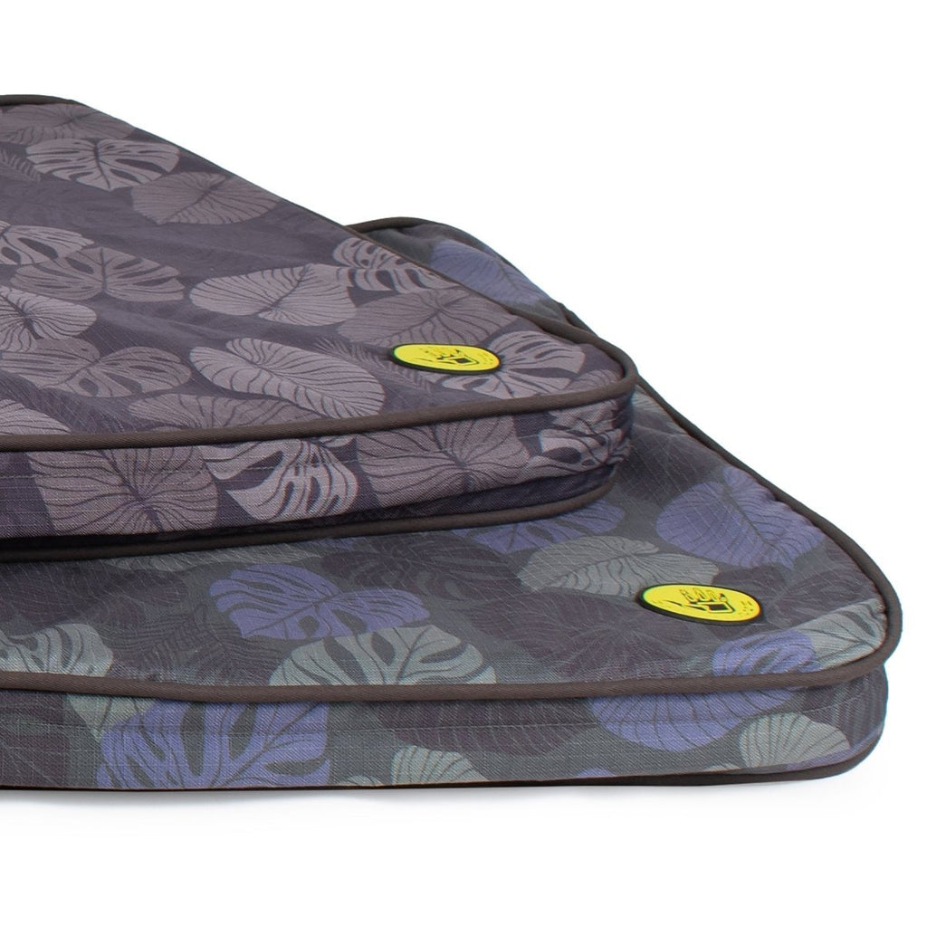 Body Glove Sun & Sand Tough Mat - Washable Dog Bed