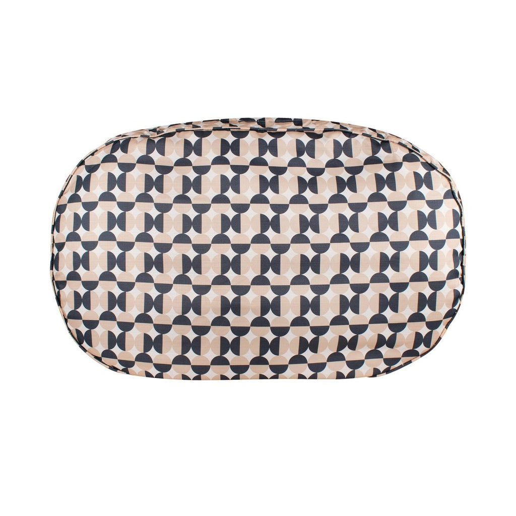 Oval Lounger Bed