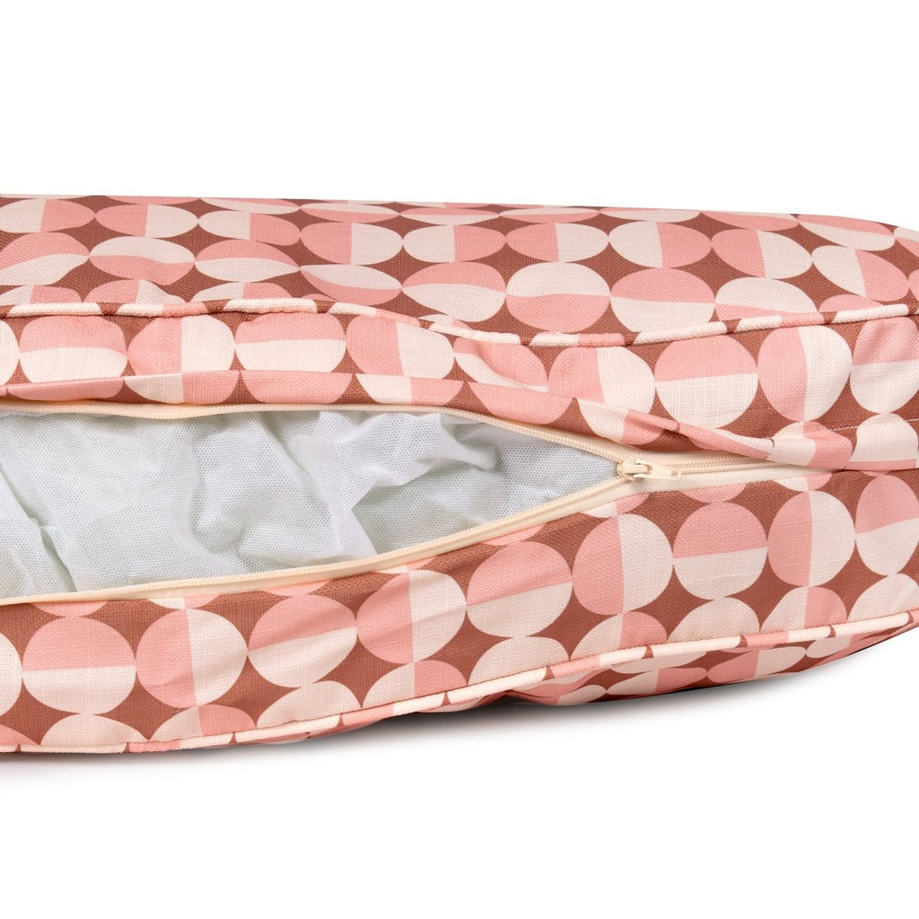 Oval Lounger Bed