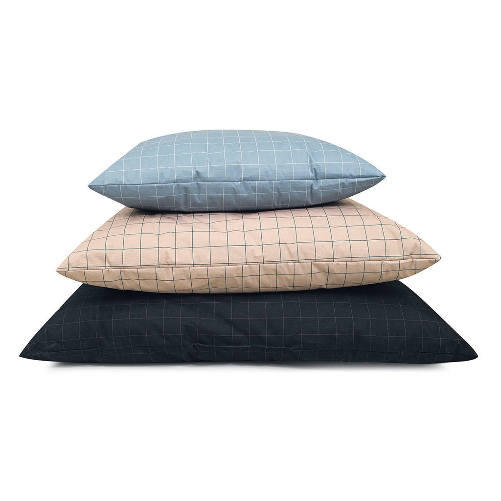 Patio Pillow Bed